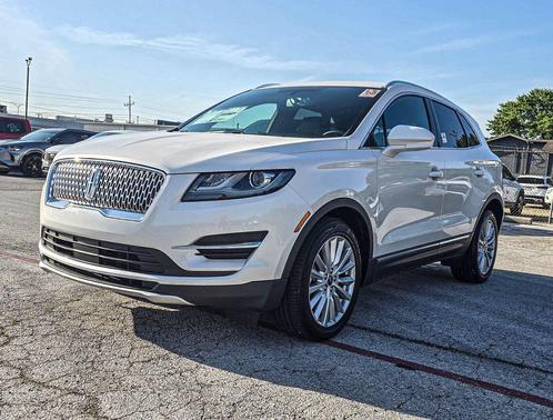 White Platinum Metallic Tri-Coat 2019 Lincoln MKC Standard