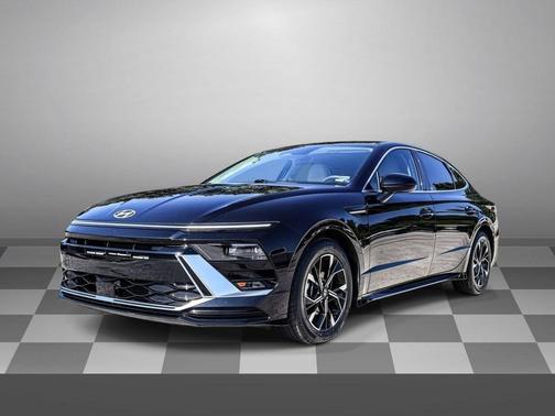 Abyss Black 2025 Hyundai SONATA SEL
