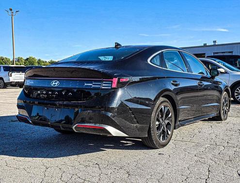 Abyss Black 2025 Hyundai SONATA SEL