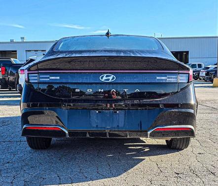 Abyss Black 2025 Hyundai SONATA SEL