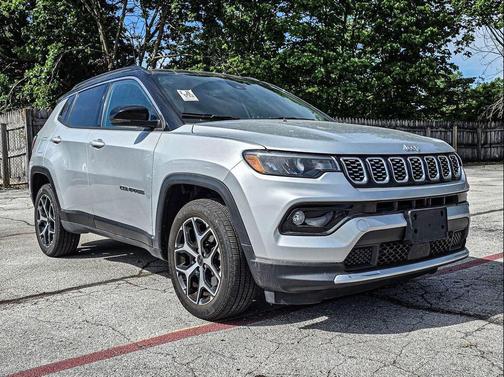 Silver Zynith Metallic Clearcoat 2025 Jeep Compass Limited