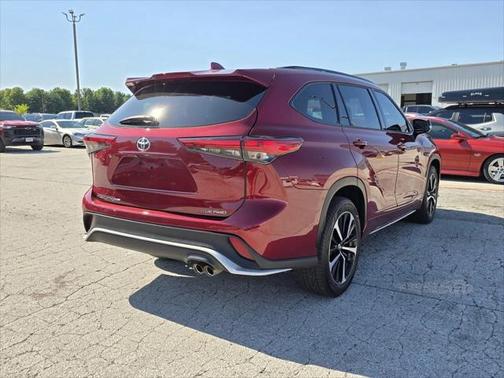 2022 Toyota Highlander XSE