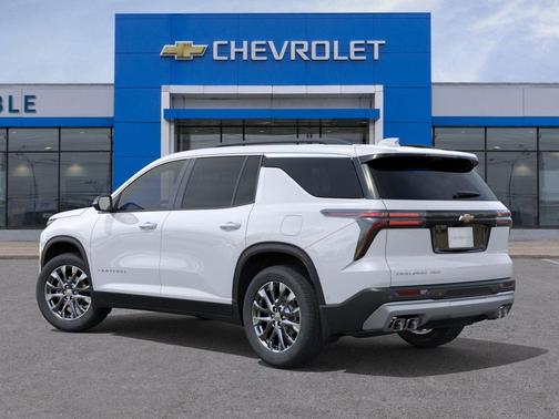 Summit White 2026 Chevrolet Traverse LT