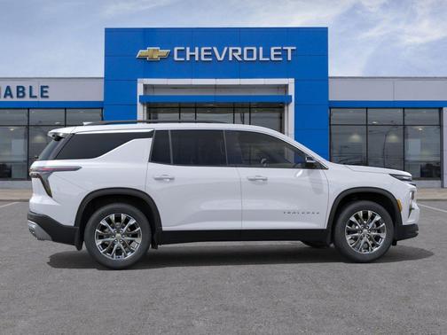 Summit White 2026 Chevrolet Traverse LT