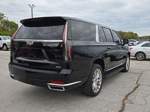 2023 Cadillac Escalade ESV Premium Luxury