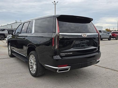 2023 Cadillac Escalade ESV Premium Luxury