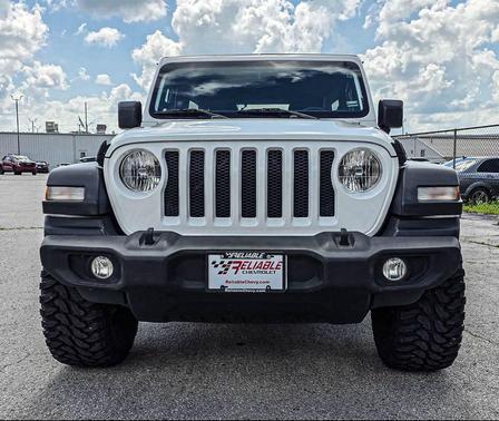 Bright White Clearcoat 2018 Jeep Wrangler Unlimited Sport