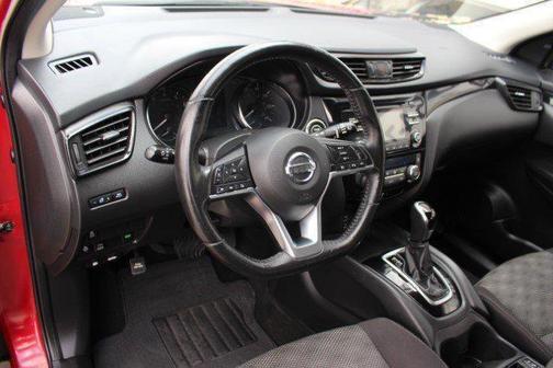 2018 Nissan Rogue Sport SV