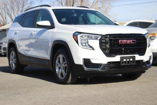 Summit White 2022 GMC Terrain SLE SUV