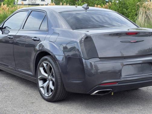 Granite Crystal Metallic Clearcoat 2021 Chrysler 300 300S RWD