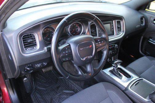 2017 Dodge Charger SE