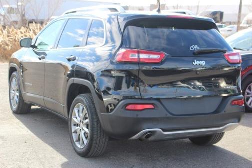 2018 Jeep Cherokee Limited FWD