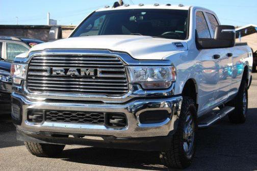 2023 RAM 2500 Tradesman Crew Cab 4x4 8' Box