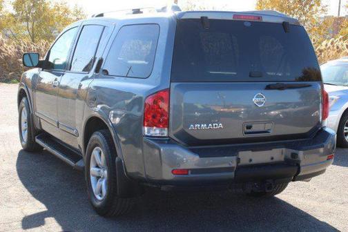 2013 Nissan Armada SV