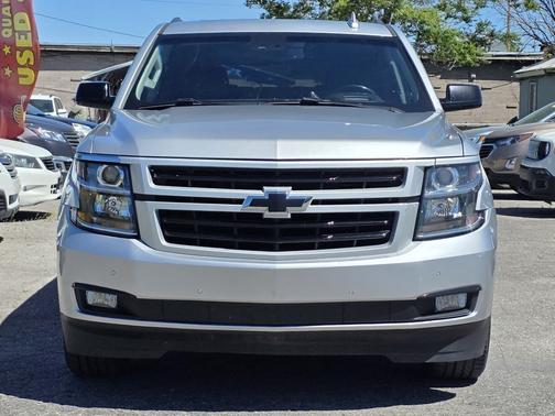 Silver Ice Metallic 2019 Chevrolet Suburban 4WD 4dr 1500 Premier