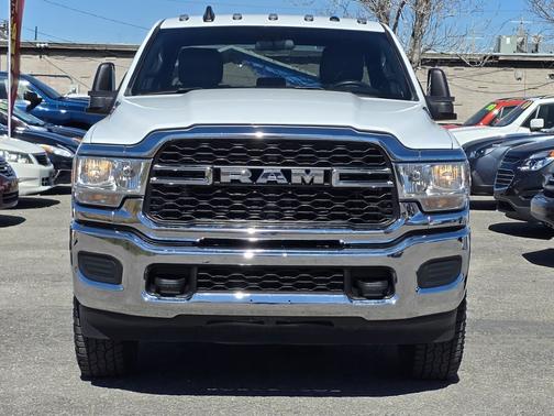 2024 RAM 2500 Tradesman 4x4 Crew Cab 8' Box