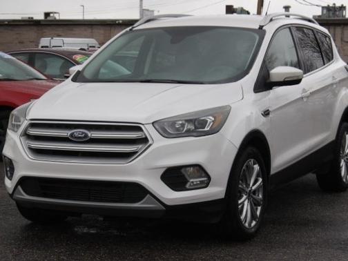 2017 Ford Escape Titanium FWD