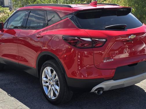 Cajun Red Tintcoat 2019 Chevrolet Blazer FWD 4dr w/3LT