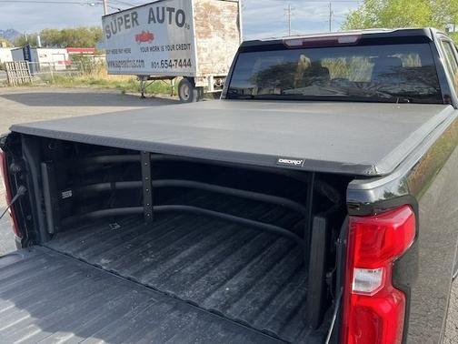 2019 Chevrolet Silverado 1500 4WD Crew Cab 147" RST
