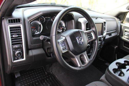 2021 RAM 1500 Classic Warlock Quad Cab 4x4 6'4' Box