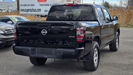 2022 Nissan Frontier Crew Cab 4x4 S Auto