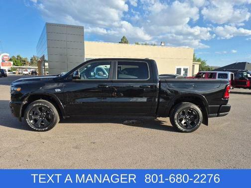 Diamond Black Crystal Pearlcoat 2026 RAM 1500 Big Horn/Lone Star