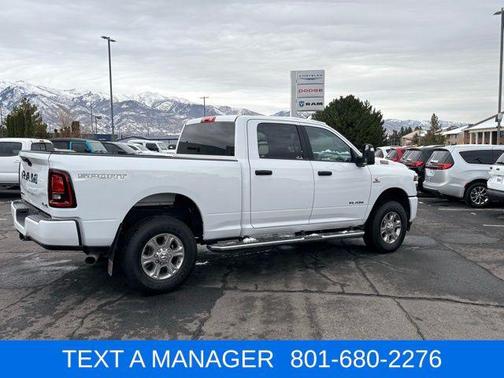 Bright White Clearcoat 2026 RAM 2500 Big Horn Crew Cab 4x4 6'4' Box