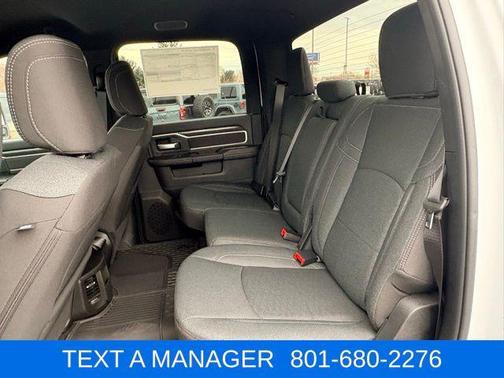 Bright White Clearcoat 2026 RAM 2500 Big Horn Crew Cab 4x4 6'4' Box