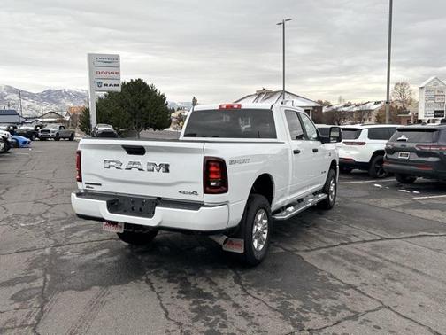 2026 RAM 2500 Big Horn Crew Cab 4x4 6'4' Box