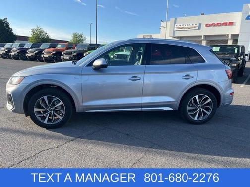 Silver Metallic 2023 Audi Q5 45 S line Premium