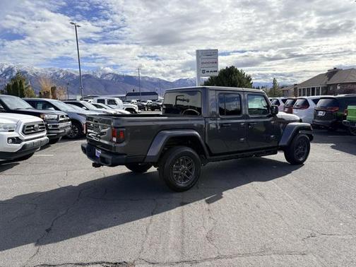 2026 Jeep Gladiator Sport S