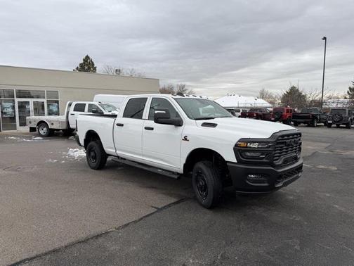 2026 RAM 2500 Tradesman Crew Cab 4x4 6'4' Box