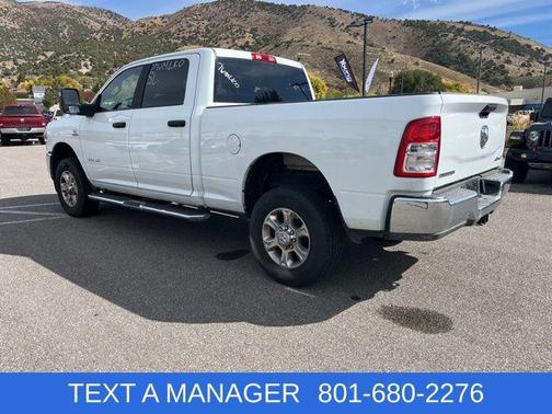 Bright White Clearcoat 2024 RAM 2500 Big Horn Crew Cab 4x4 6'4' Box