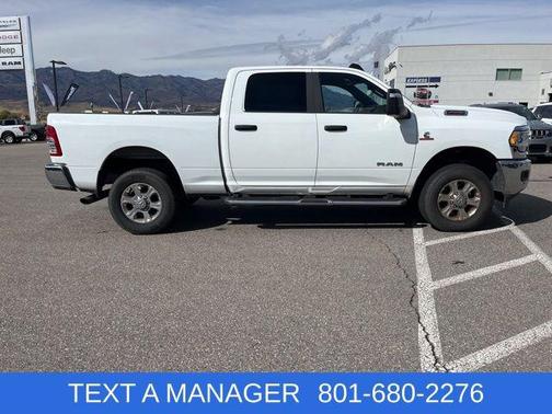 Bright White Clearcoat 2024 RAM 2500 Big Horn Crew Cab 4x4 6'4' Box