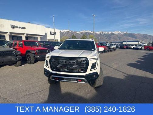 2025 GMC Yukon 4WD AT4