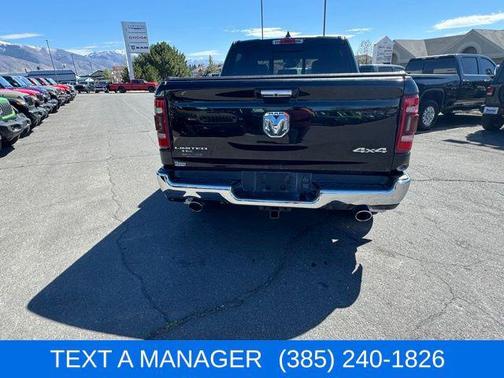 Diamond Black Crystal Pearlcoat 2021 RAM 1500 Limited