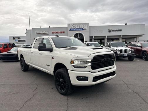 2024 RAM 3500 Laramie Crew Cab 4x4 8' Box