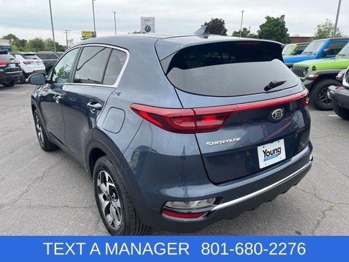 Pacific Blue 2022 Kia Sportage LX