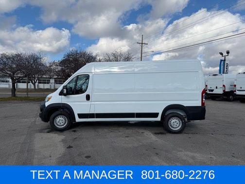 Bright White Clearcoat 2026 RAM ProMaster 3500 High Roof
