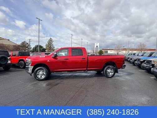 2026 RAM 2500 Tradesman Crew Cab 4x4 8' Box