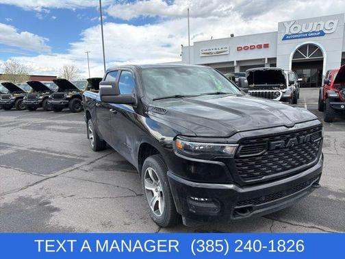 Diamond Black Crystal Pearlcoat 2025 RAM 1500 Tradesman