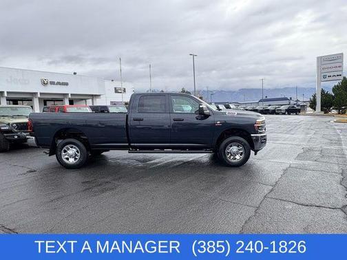 2026 RAM 2500 Tradesman Crew Cab 4x4 8' Box