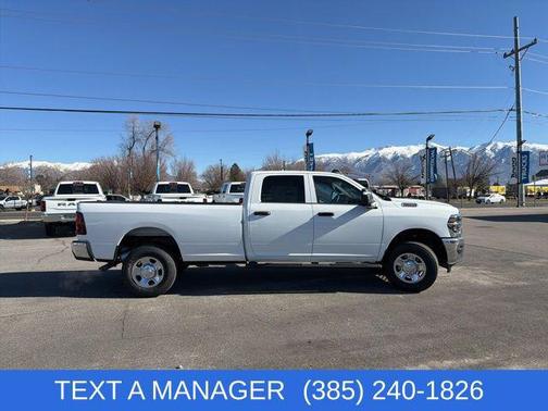 2026 RAM 2500 Tradesman Crew Cab 4x4 8' Box