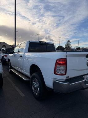 2024 RAM 2500 Tradesman Crew Cab 4x4 6'4' Box