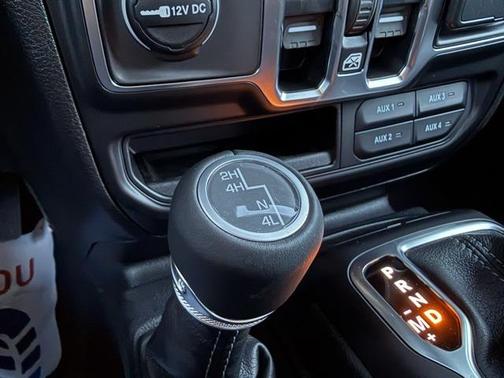 2025 Jeep Gladiator High Tide