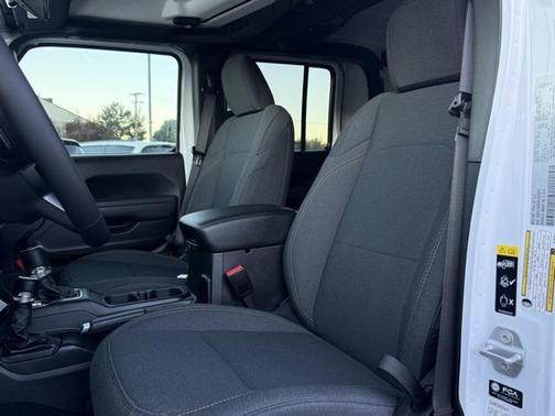 2025 Jeep Gladiator Sport S