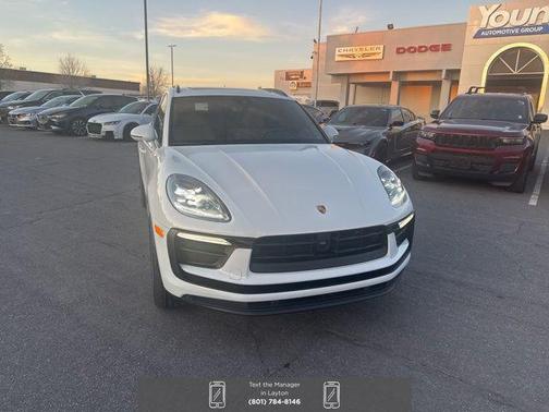 2025 Porsche Macan Base