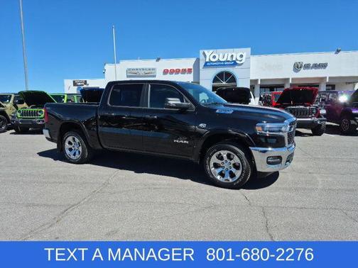 Diamond Black Crystal Pearlcoat 2026 RAM 1500 Big Horn/Lone Star