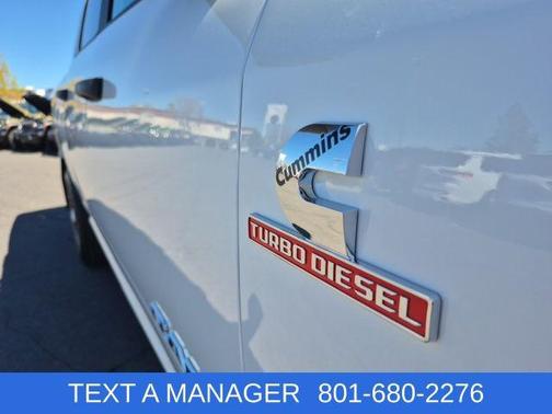 Bright White Clearcoat 2026 RAM 2500 Big Horn Crew Cab 4x4 6'4' Box