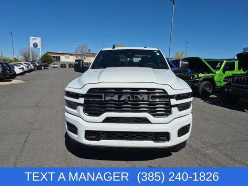 Bright White Clearcoat 2026 RAM 2500 Big Horn Crew Cab 4x4 6'4' Box